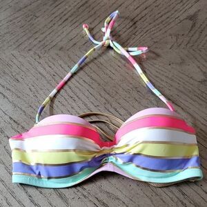 Victorias Secret size 32B bikini top.